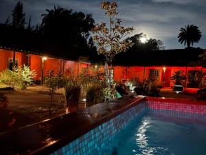 The White House by Casona Lo Aguirre - El Monte RM