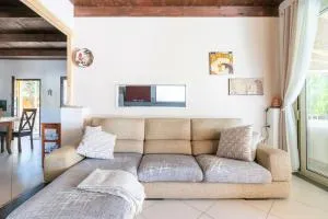 Luxury Escape Private VillaCheckHostProfile - Sìnnai