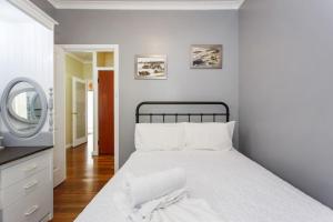 Heritage Cottage - 2-bedrooms