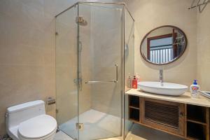 Private Riverside BBQ & Pool Villa Da Nang