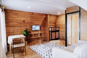 Sikunir Pondok Cabin By Travelink