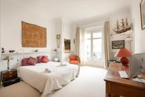 Appartements HENRI IV - Family flat KEYWEEK with parking Biarritz Grande Plage : photos des chambres