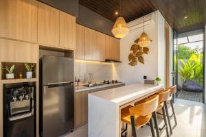 Private Villa Ayra 8E by OriVista 10min to Melasti Beach