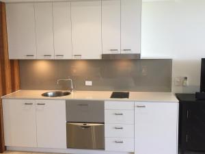 Luxury Romance - 5 to Beach