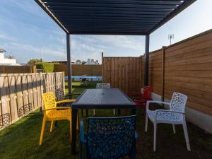 Villas Villa lumineuse vue mer 150m plage : photos des chambres