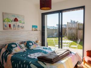 Villas Villa lumineuse vue mer 150m plage : photos des chambres