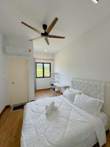 Akina Double Storey 4R3B Kajang by Dion Ventures