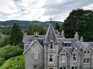 Wellwood Manor