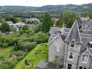 Wellwood Manor