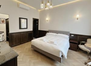 Studio with Sofa Bed