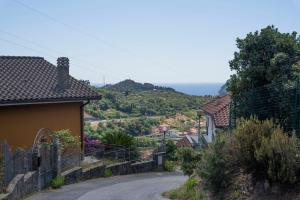 065 - VILLA LETIZIA, Elegante 2 PISCINA e Natura, 10 minuti da MARE e SPIAGGIE