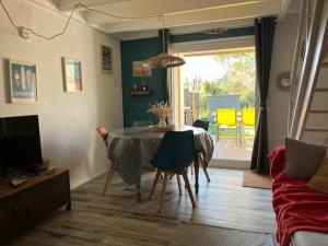 250 m des plages - Jardin - WIFI - Velos -