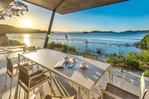 Hidden Cove 2 - Beachfront, Private Pool & Buggy - Proserpine