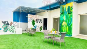 BluO 1BHK Suite Medicity - Bathtub, Kitchen Lift #staycation