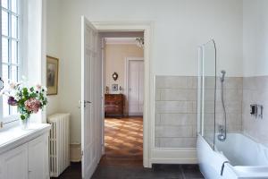 B&B / Chambres d'hotes Chateau de Varambon : photos des chambres