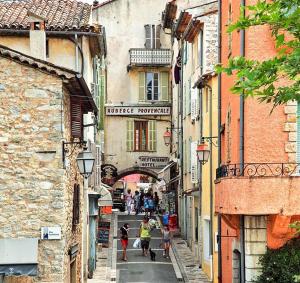 Appartements Appartement dans le village de Valbonne : photos des chambres