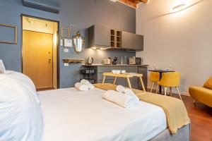 Casa Frisi by Houset