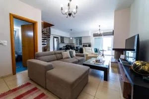 Relaxing Family Maisonette with Yard - Vasilies