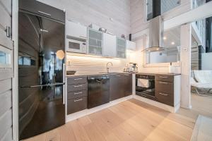 Villa Swan by Aavalevi