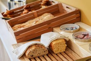 Hotels Logis Thermal : photos des chambres