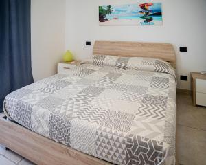 066 - VILLA LETIZIA, Elegante 3 PISCINA e Natura, 10 minuti da MARE e SPIAGGIE