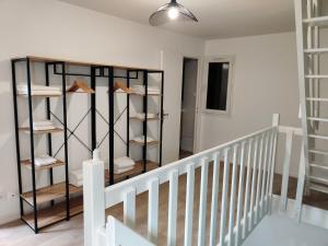 Maison Rénovée & Spacieuse, Idéale Familles & Groupes, Proche Aéroport