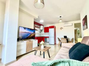 Céntrico Apartamento a Pasos del Castillo y la Playa