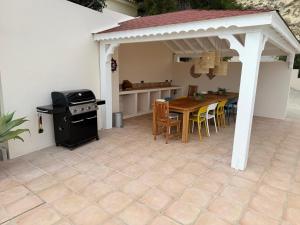 Villa Thorodin breathtaking 14P villa 1st line sea