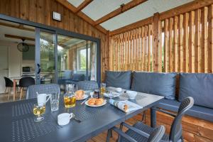 Campings Camping La Vallee : photos des chambres