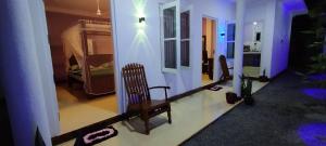 Rolling Waves Midigama East