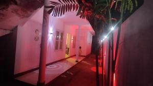 Rolling Waves Midigama East