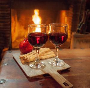 Dandy Villas Agoriani-Chalet Orelia-Fireplace