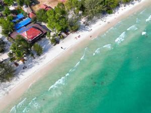 Kohrong Central Beach