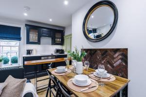 "The Gatsby" Stunning Central 2 Bed Abode in York