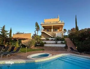 Villa Nosredna 5 Bedroom & Pool LES01 - Ayamonte