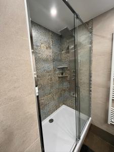 Modern & Cozy - Fast City Access