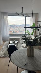 AH Sky park 3D - 20th Floor sunset views - parking