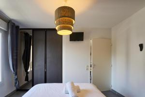 Appartements Les Vergers - Calme, Piscine, Parking & Terrasse : photos des chambres