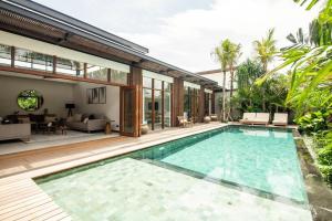 Luxury 5bd Villa 5 Min From Berawa Beach