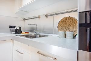 Unconventional BnB near Linate - Supreme Meme Loft