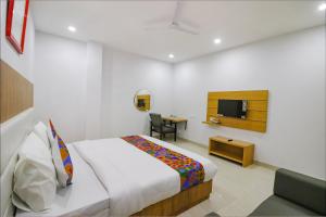 FabHotel Premium Kashi - Sarnath museum