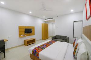 FabHotel Premium Kashi - Sarnath museum