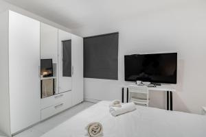 Las Palmas Comfort Rooms