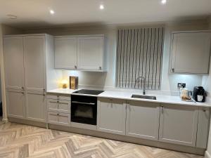 Detached Luxury Coach House - Sky Sports Cinema - EVCharger