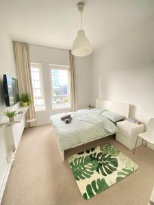 Skyline Loft Life in Old Street up to 6 people!