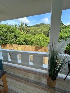 Cocon zen avec balcon, calme et proche des plages