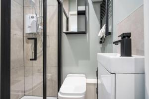 Private Stay by Anfield Shared Kitchen Parking