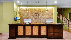 Hotel Ajanta - Colonial Charm Award Winning Luxury Hotel in the Heart of the City