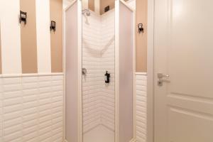 Casa Volturno by Houset