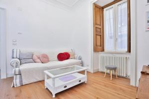 Maison Nicole - Central & Lovely Apartment